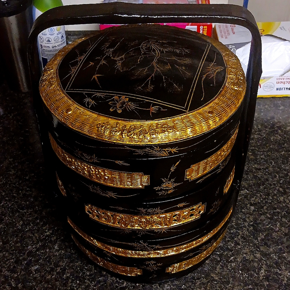 Vintage Japanese Jukabu Black and Gold Lacquered Stackable Banquet Bento Box